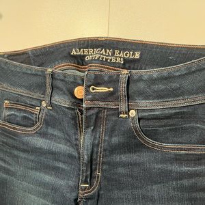 Size 6 kick boot American Eagle jeans.